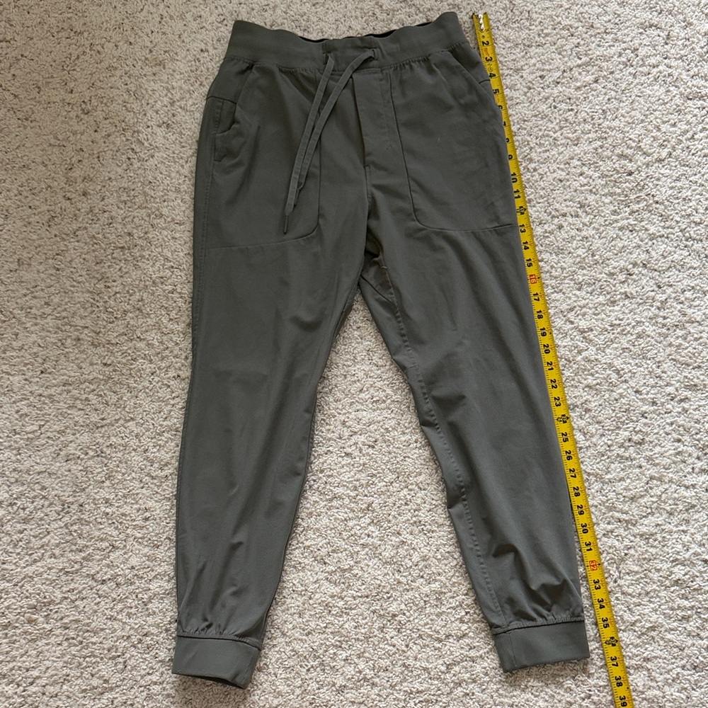 Men's Lululemon Olive Jogger Pants